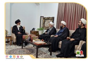 دیدار اعضای دبیرخانه کنگره بین المللی بزرگداشت علامه میرحامدحسین لکهنوی رحمه الله با آیت الله میرسید محمد یثربی دام ظله