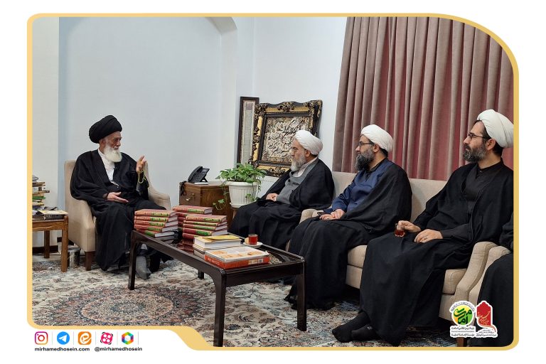 دیدار اعضای دبیرخانه کنگره بین المللی بزرگداشت علامه میرحامدحسین لکهنوی رحمه الله با آیت الله میرسید محمد یثربی دام ظله